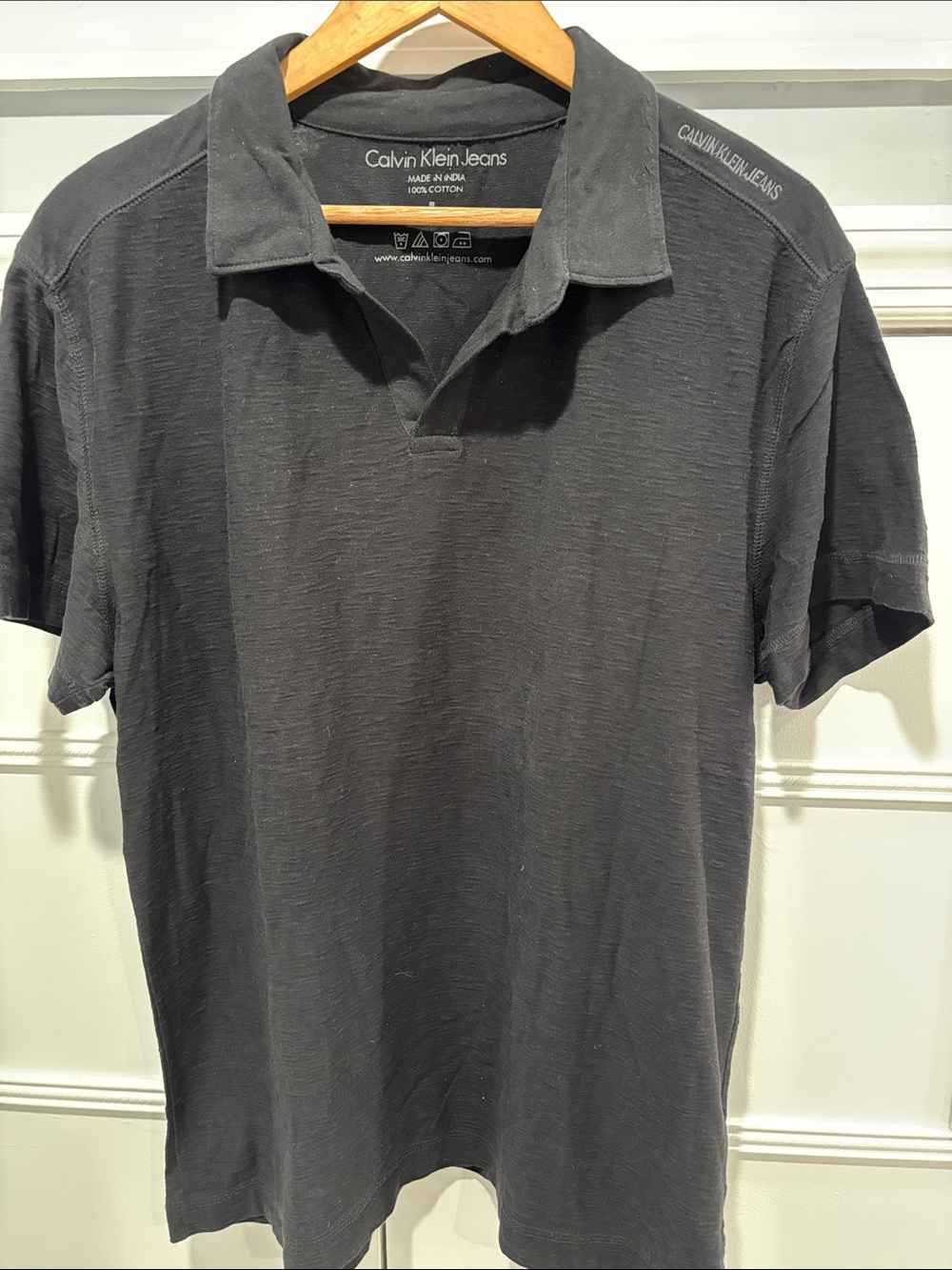 Calvin Klein Mens Polo Shirt Size Large. Black. 100% Cotton.